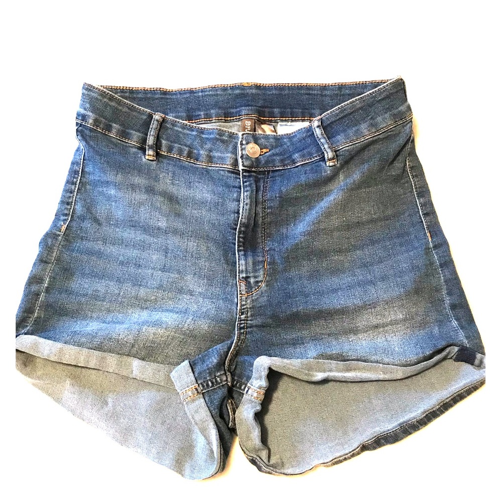 H&M high waisted jean shorts